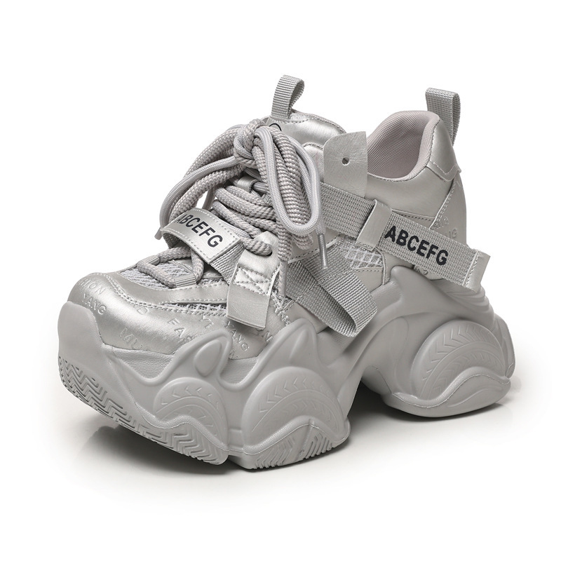 Giày sneaker nữ đế dày tăng chiều cao 10cm phong cách thể thao — màu trắng