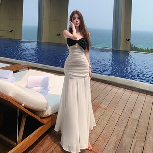 �͹źڰ�ײɫ�����YĨ���B��ȹŮ���պ��u�ȼ��L�����~β�����Lȹ
