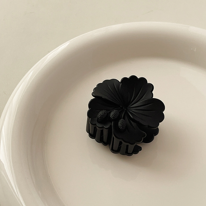 Elegant Lady Women's Flower Fish Shark Plastic Hair Clip Hair Claws display picture 14