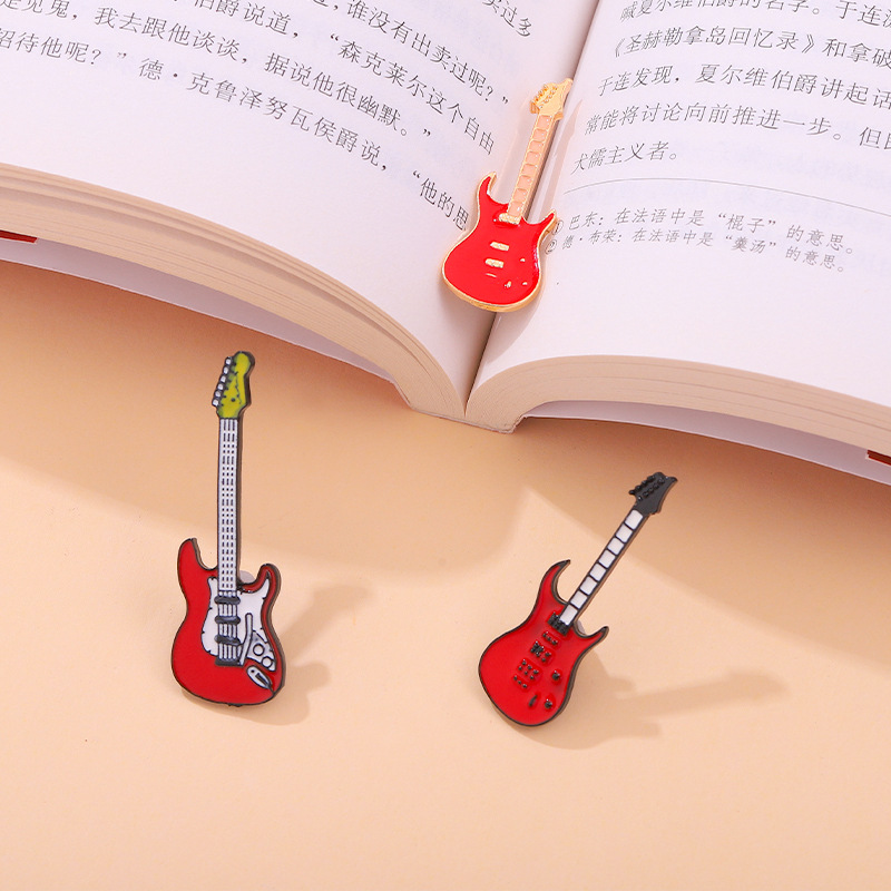 Fashion Guitar Letter Notes Alloy Plating Unisex Brooches display picture 4