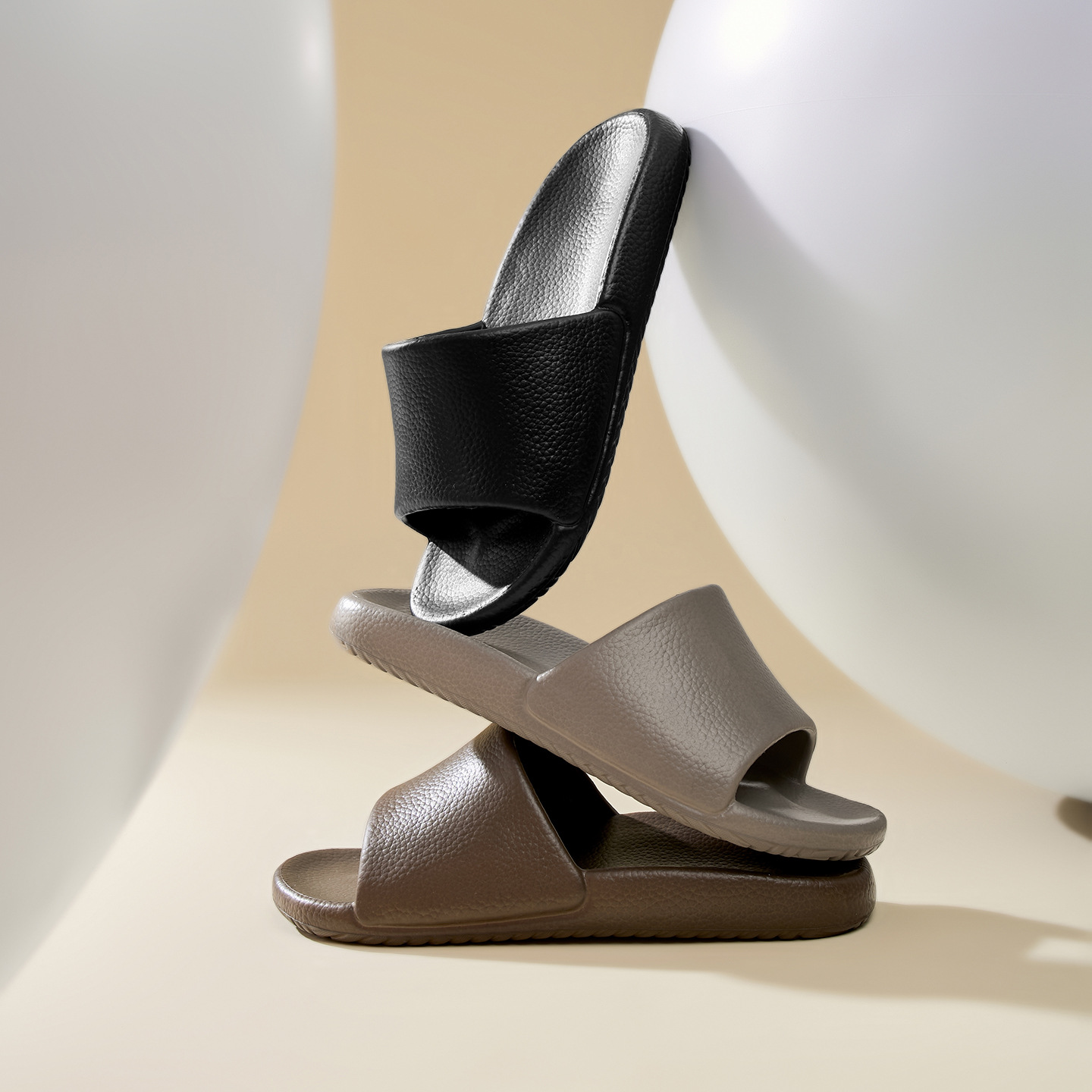 Slippers voor dames zomer 2026 nieuwe indoor badkamer baden antislip bovenkleding dikke zolen antibacteriële en deodorant comfortabele slippers voor dames