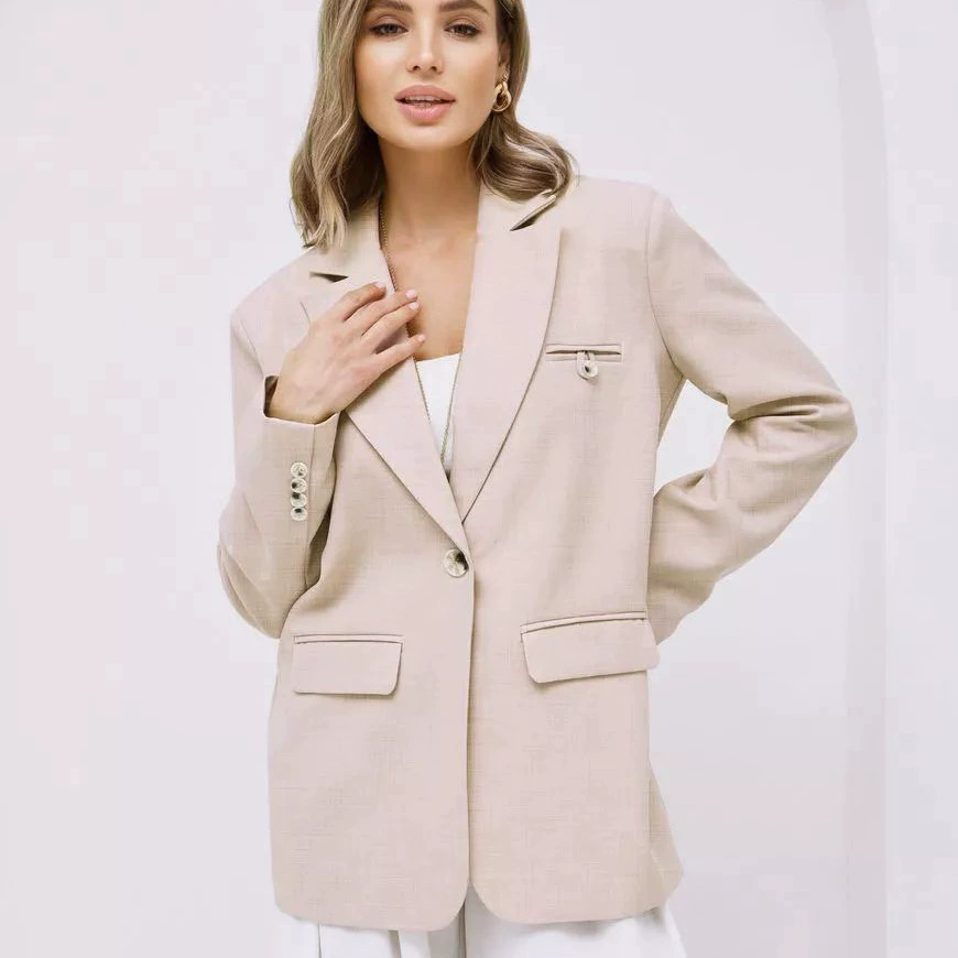 Деловой костюм-куртка в стиле casual