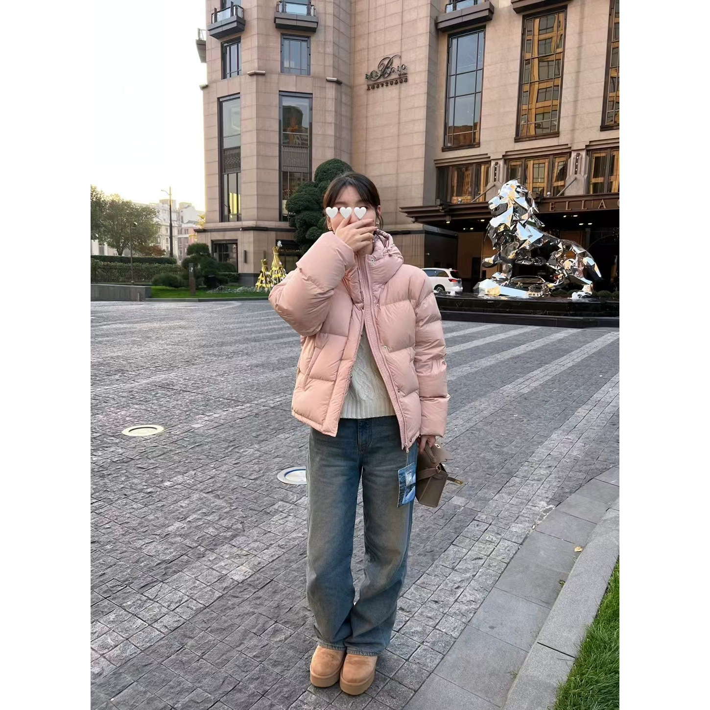 现 2025冬季新款韩国东大门甜美减龄连帽宽松保暖鸭绒羽绒服