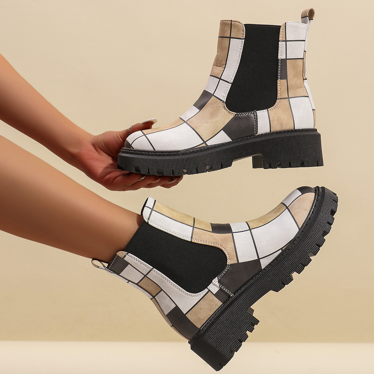 검정색 흰색 노란색