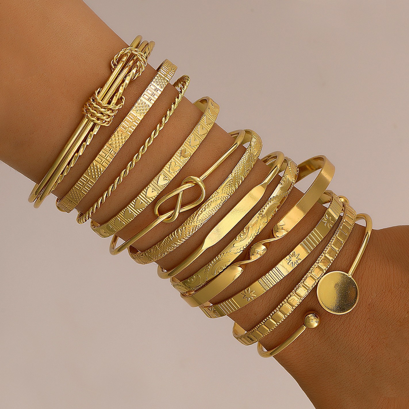 Transfronterizo Medio Oriente caliente diamante exagerado personalidad abertura brazalete conjunto de metal retro joyería de mujer al por mayor