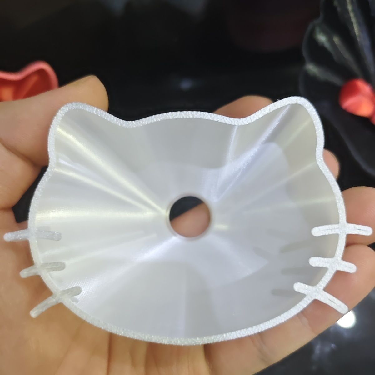 White hello kitty beard funnel