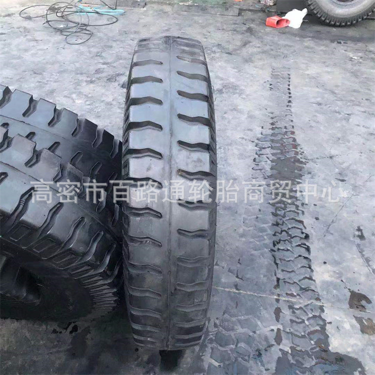 工厂直供1100-20农用载重轮胎羊角花纹平胎