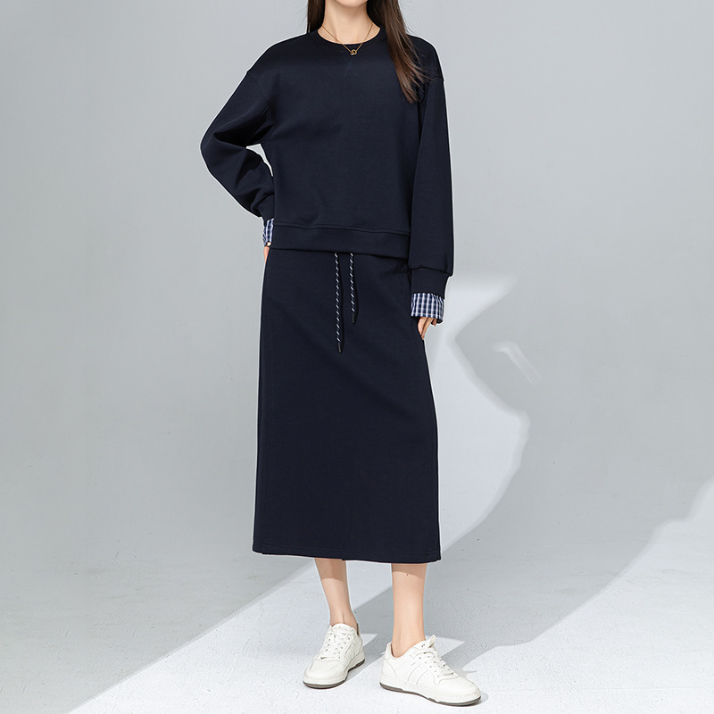 Bộ hai mảnh áo sweatshirt phối màu thiết kế cách điệu cho nữ — Váy nửa màu xanh đậm 65361