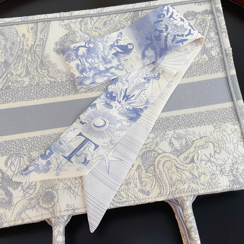 20g Weight Silk Scarf Classification Daily Occasion Silk Material Letter Pattern All Seasons Season Women'S Gender Printing Design Fashion Style Women's Fashion Letter Silk Printing Silk Scarves 50