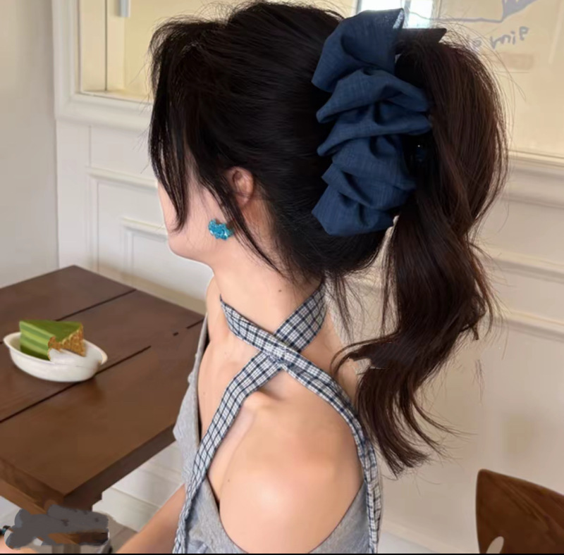 新しい 13cm 大きなデニム バブル グリッパー、夏の甘くてスパイシーなスタイルのプリーツ デニム ヘアピンは後頭部に非常に目立ちます|undefined