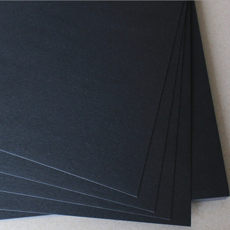 黑卡板纸850Gg服装吊牌黑卡纸板787*1092mm礼盒环保透芯黑卡板纸