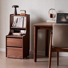 �����ں���ľ���^������һ�w��ľ����ԭľɫ�ռ{����������