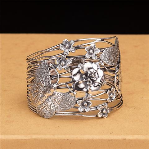 Butterfly Plum Blossom Bracelet (Open)
