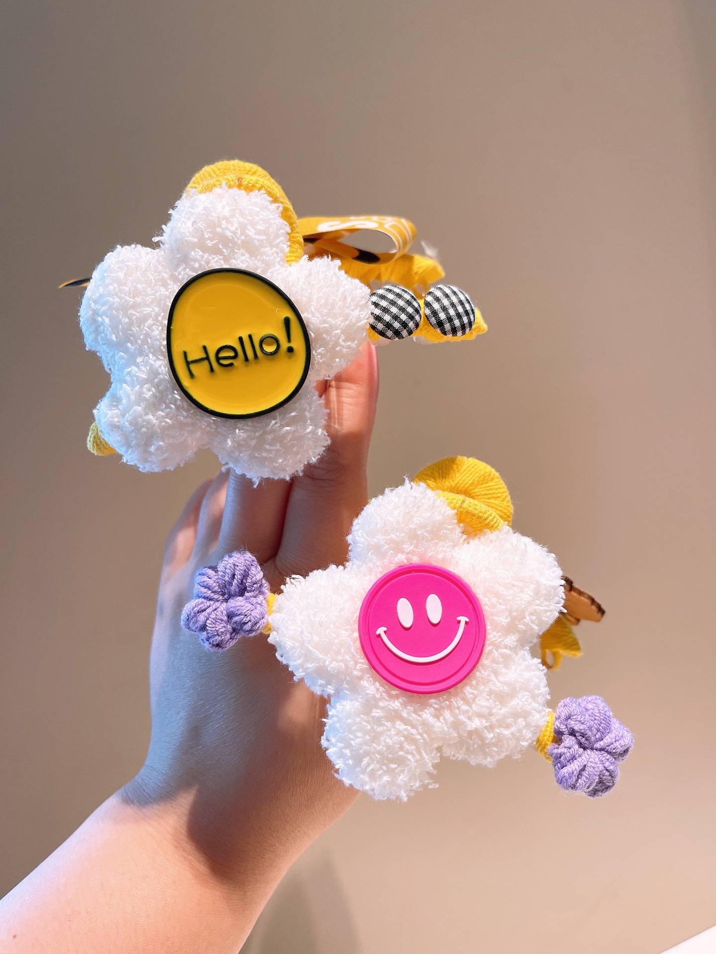 63g Weight Headwear Classification Birthday Occasion Flower Pattern Women'S Gender Retro Style Red, Yellow Color Autumn And Winter Cute Hairy Little Flower Smile Net Red Ins Clip Back Head Cute Heart Girl Clip Head Jewelry 12