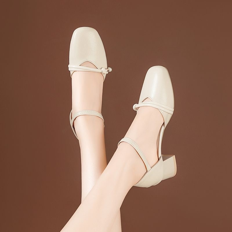 Baotou sandalias de verano para mujeres 2026 nuevo estilo hermoso no cansado sandalias huecas de verano tacones altos con falda