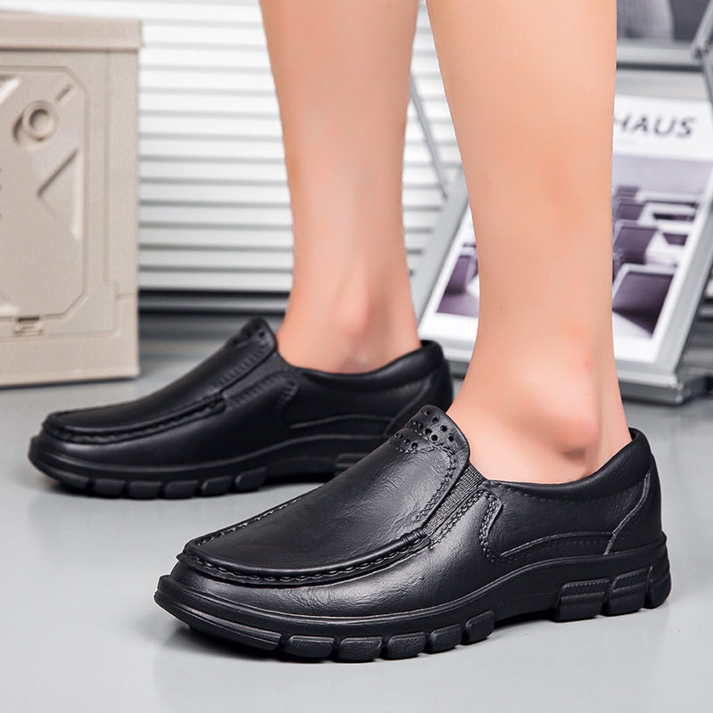 Giày lười nam cỡ lớn nhẹ chống dầu trơn trượt, giày đầu bếp kiểu xỏ chân, đế bệt gót thấp — Màu nâu, màu đen