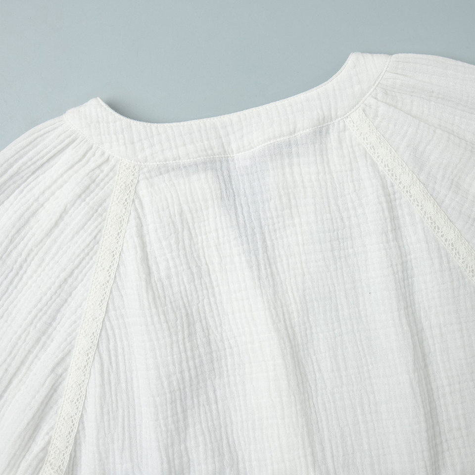 Bộ áo sơ mi dài tay tay phồng và quần short xếp ly phối bèo nhún — Màu trắng chi tiết 20