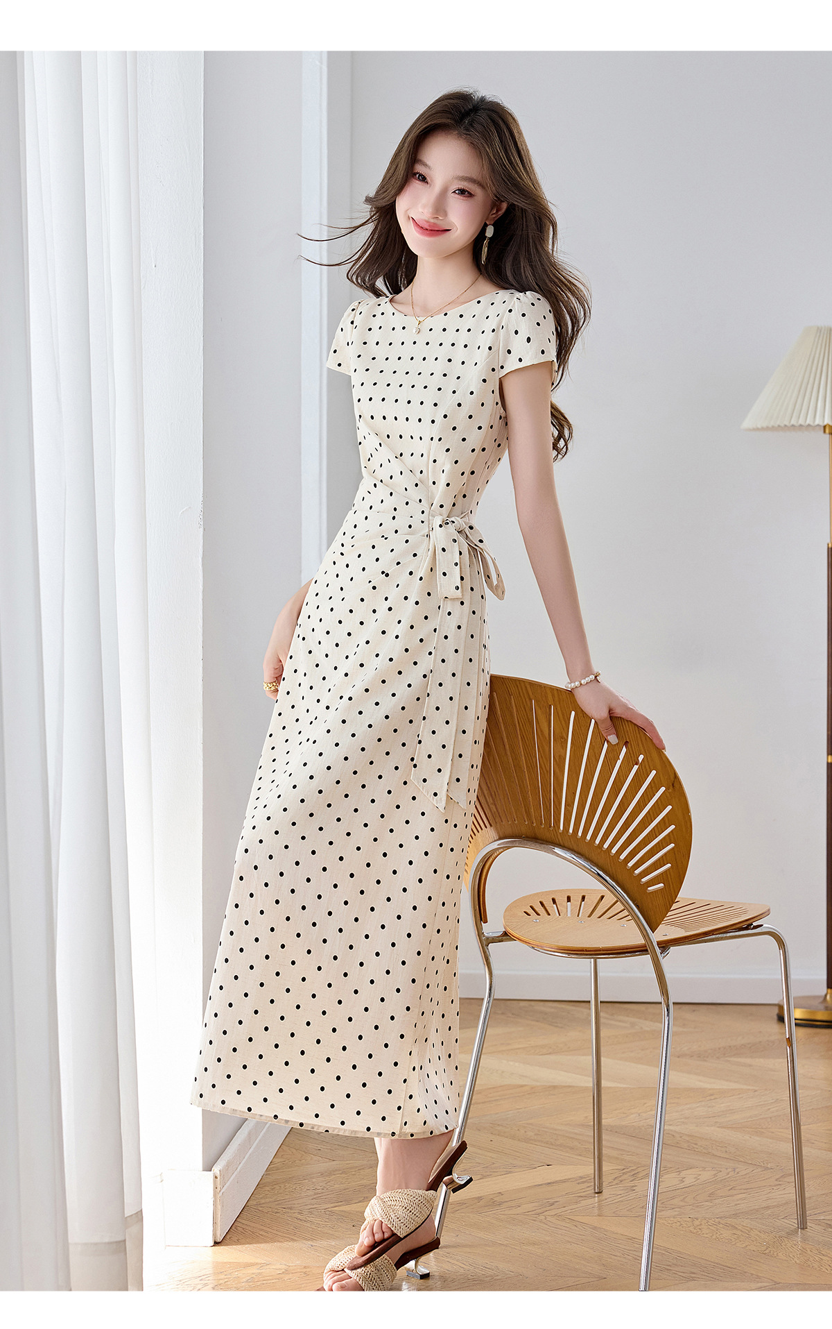 Đầm maxi nữ thắt eo tay ngắn họa tiết chấm bi phong cách nghỉ dưỡng — màu đen, màu trắng chi tiết 15