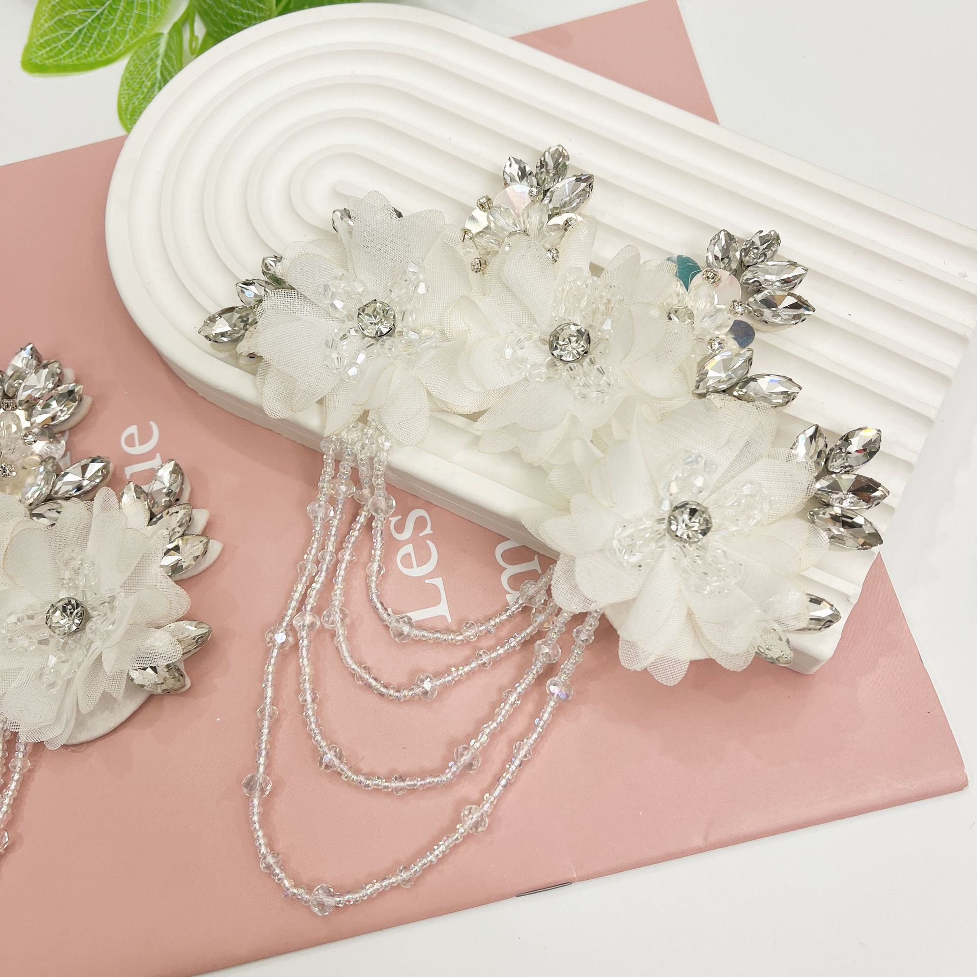 重工钉珠手缝钻立体花朵蕾丝花边对花辅料豪华服装钻饰贴片