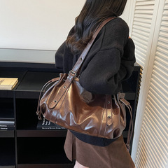 跨境秋冬复古大容量腋下包包女2025新款简约休闲托特包百搭单肩包