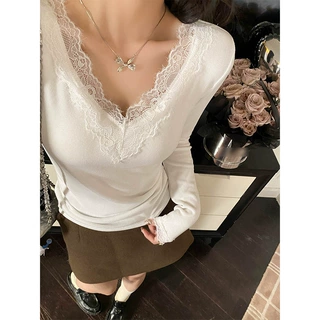 V领白色蕾丝边拼接设计感打底衫女内搭春秋冬磨毛修身上衣外穿ins