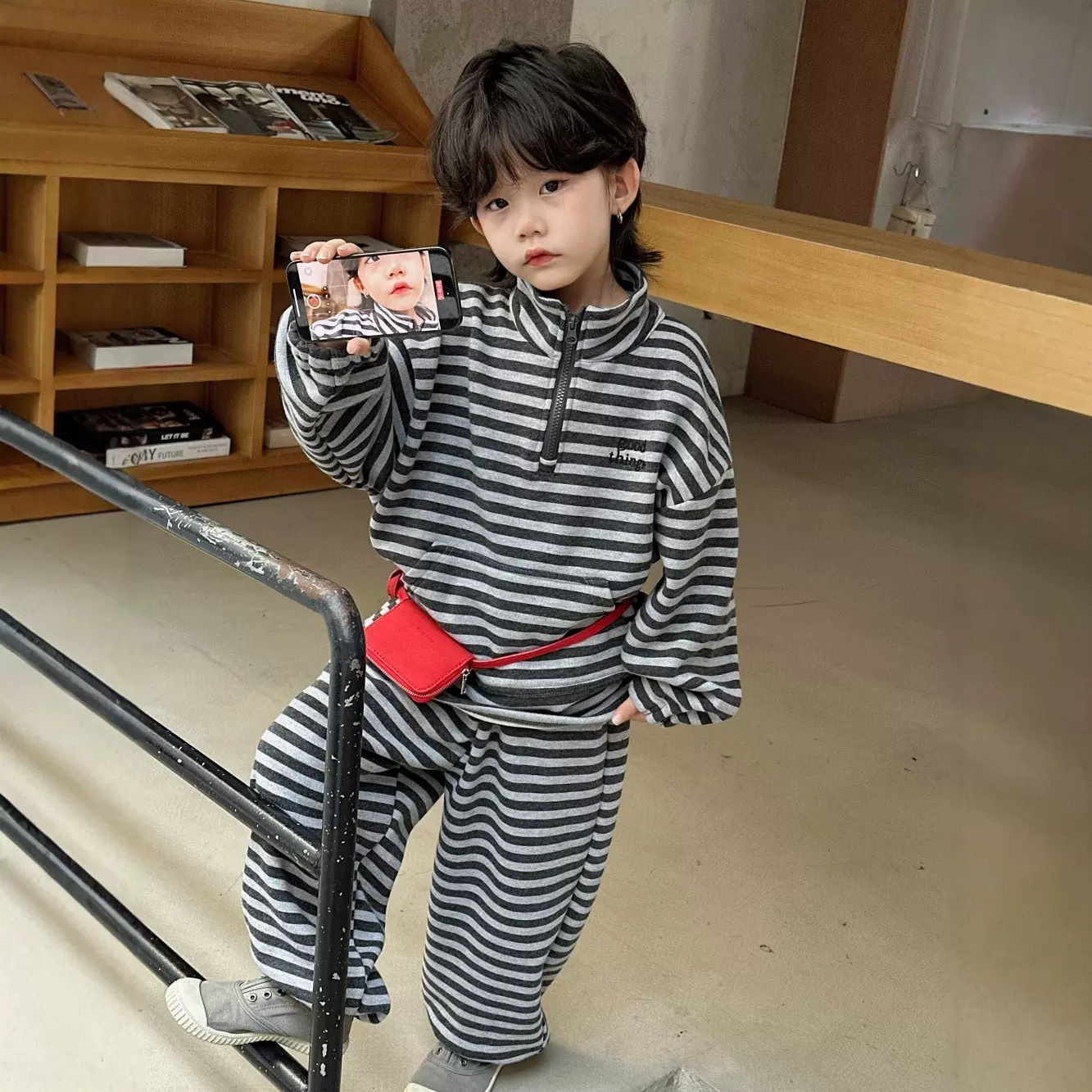 男童冬季套装25新款洋气儿童卡通条纹加绒卫衣女童一体绒两件套装