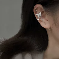 Китайская названная строка: 古猫宁 Six Mangxing Star Star Strike Ear Earrical Earrical Earrings Exaggerated Ring Wind Candid Line Virgin Stone Butterfly Suspit Hitting
