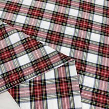 现货色织涤棉苏格兰格子布制服格子面料圣诞格子布料跨境爆款面料