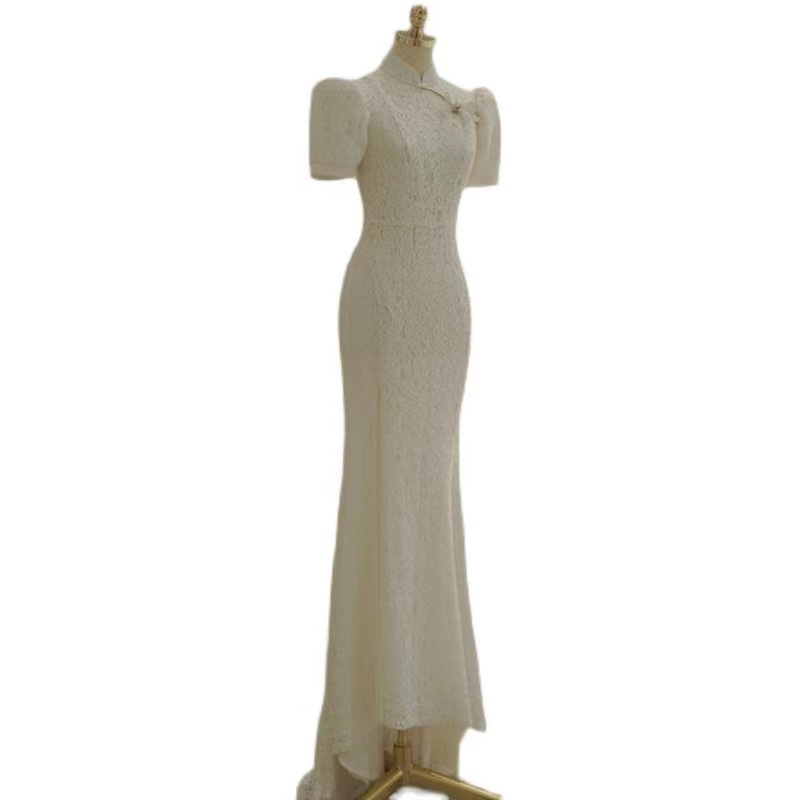 Nuevo encaje blanco fishtail tostada vestido cheongsam simple luz lujo compromiso boda vestido de noche nupcial vestido de novia suministro