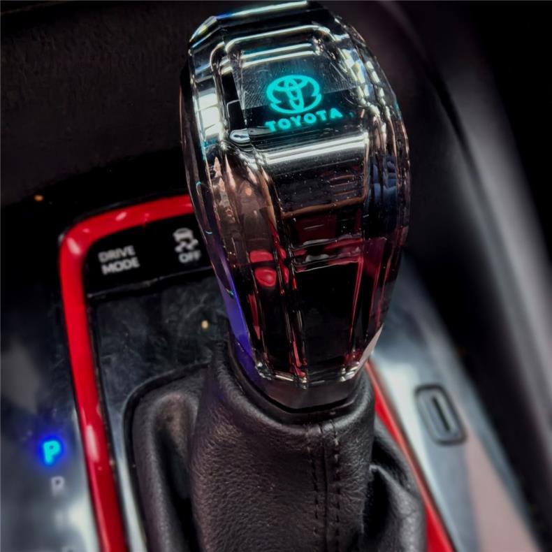 Custom Crystal Illuminated Gear Shift Knob for Toyota Avalon, Camry, Frontlander, Levin, and Corolla