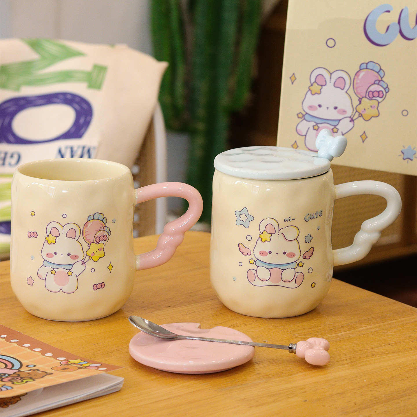 Conjuntos de tazas de cerámica de conejo mágico de alto valor con caja de regalo, tazas de marca con tapa + cucharada de taza de agua, taza de regalo