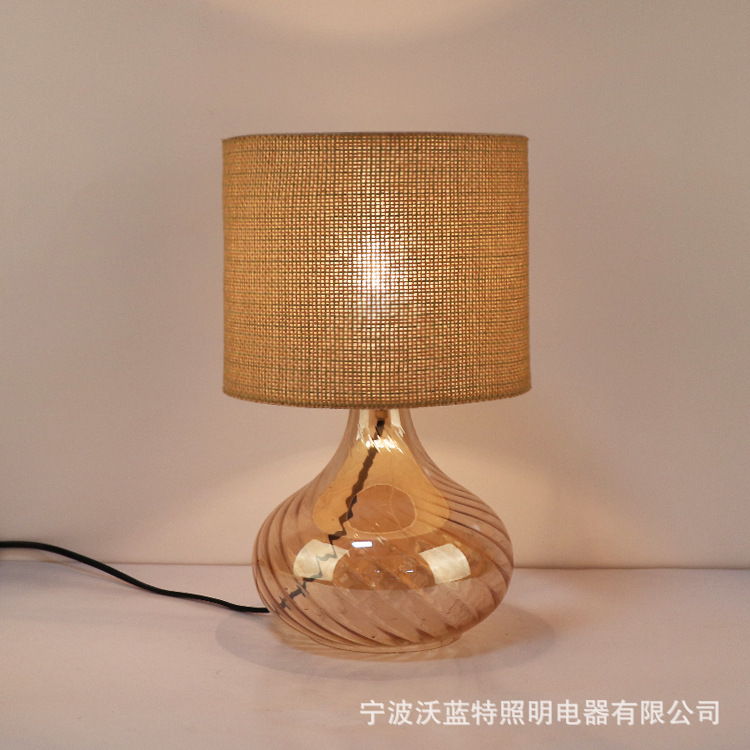 Fabricante de lámpara de paja lámpara de mesa de vidrio de venta directa hotel lámpara de mesa de decoración del hogar