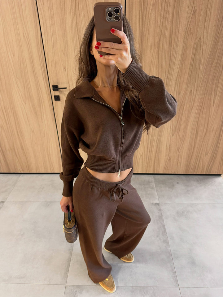 Bộ đôi áo cardigan len cổ polo dáng ngắn khóa kéo và quần dài dệt kim dây rút phong cách Âu Mỹ — Màu be, Màu nâu, màu xám, màu đen