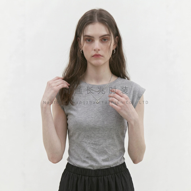 Light Luxury Structured Micro-Flare Sleeve T-Shirt with Classic Boat Neck Design, Simple Slim Fit, Flattering and Elegant Short-Sleeve Top Light Luxury Structured Micro-Flare Sleeve T-Shirt with Classic Boat Neck Design, Simple Slim Fit, Flattering and Elegant Short-Sleeve Top