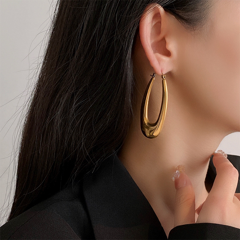 Titanium Steel Material U Shape, Round Pattern 1 Pair Casual Solid Color U Shape Round Plating Titanium Steel Earrings