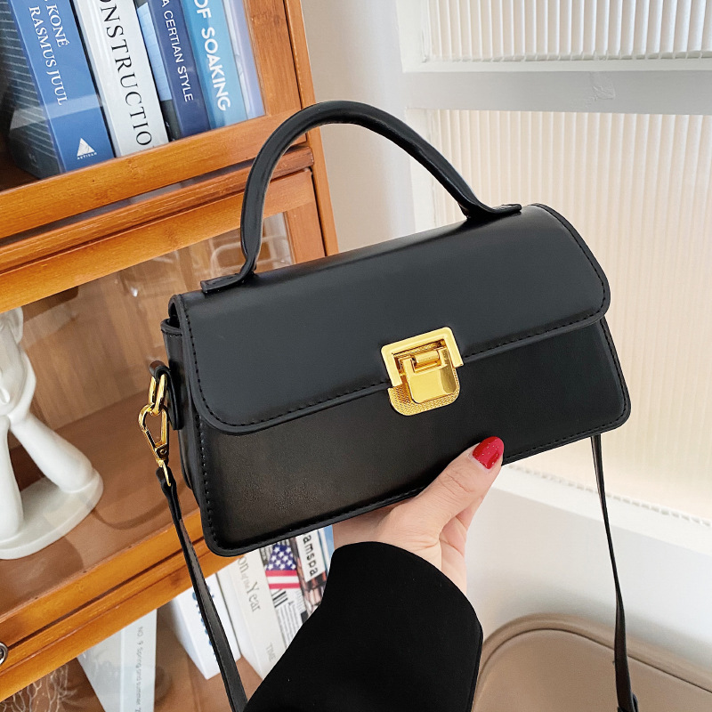 Cross-border Popular Small Bag Women's 2022 Autumn and Winter New Trendy Ins All-match Shoulder Crossbody Fashion Handbag Cross-border Popular Small Bag Women's 2022 Autumn and Winter New Trendy Ins All-match Shoulder Crossbody Fashion Handbag