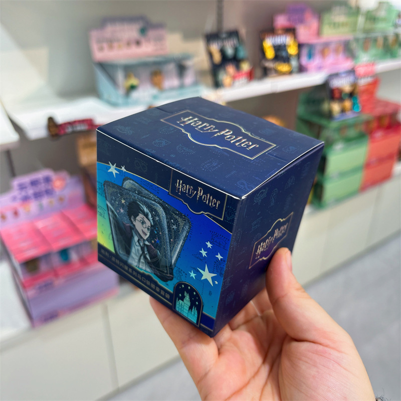 正規認定国谷バッジブラインドドローアニメ国谷二次元周辺機器トレンディバーホットドアIPコレクション卸売