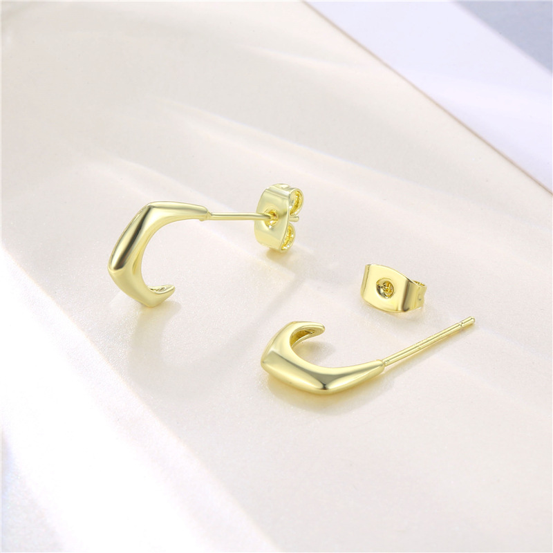 Wholesale Jewelry Irregular C-shaped Stud Earrings Nihaojewelry display picture 5