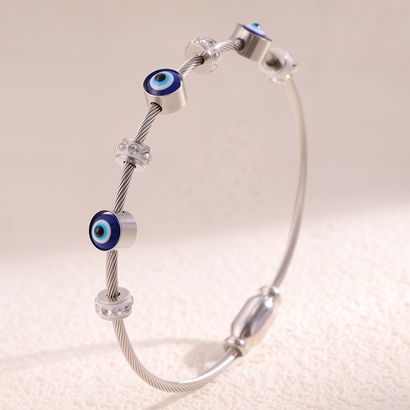 【138】SZ606-2 Silver Devil’s Eye Bracelet