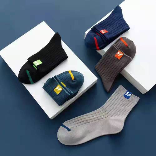 Men's versatile crew socks suitable for all seasons, with added thickness for warmth, perfect for autumn and winter. Great for spring and autumn too, featuring letter SP sports socks for comfort.