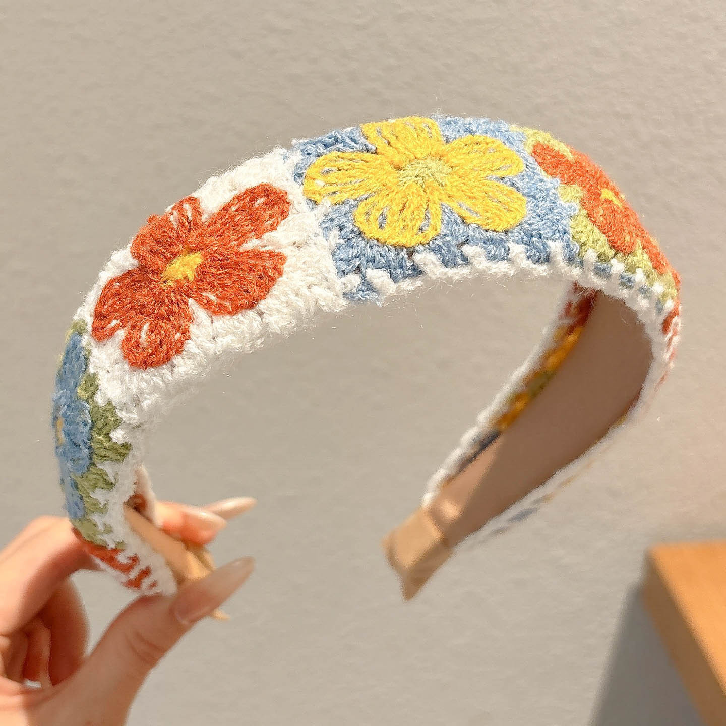 Coreano de borde ancho peinado