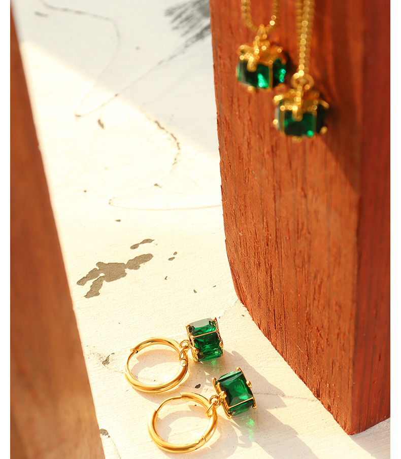 Fashion Titanium Steel Claw Buckle Emerald Zircon Necklace Earrings Jewelry Set