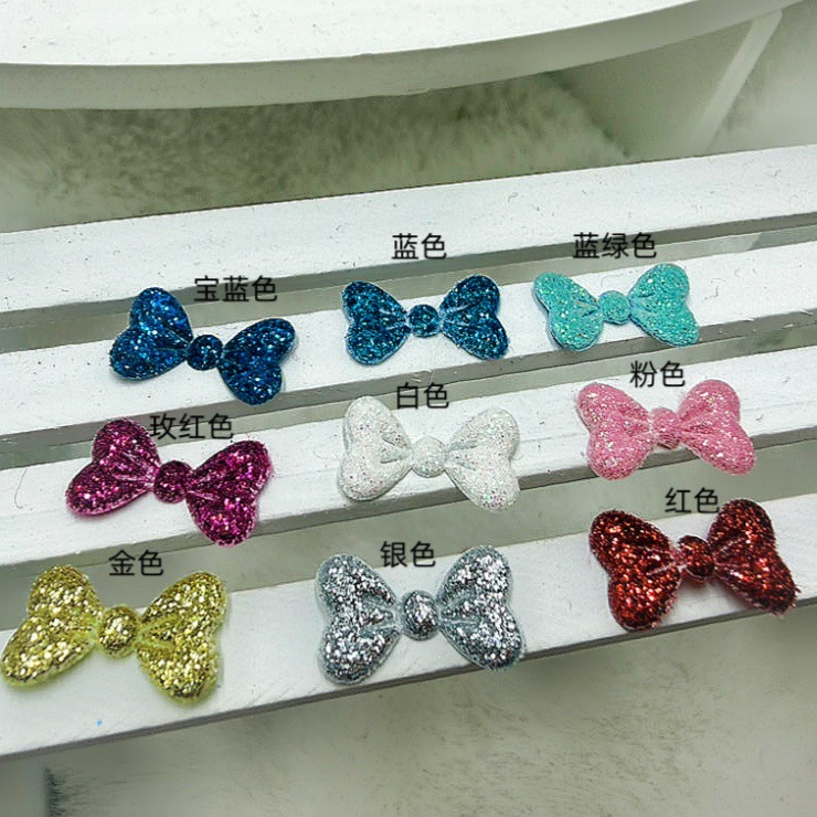 Small accessories with bow