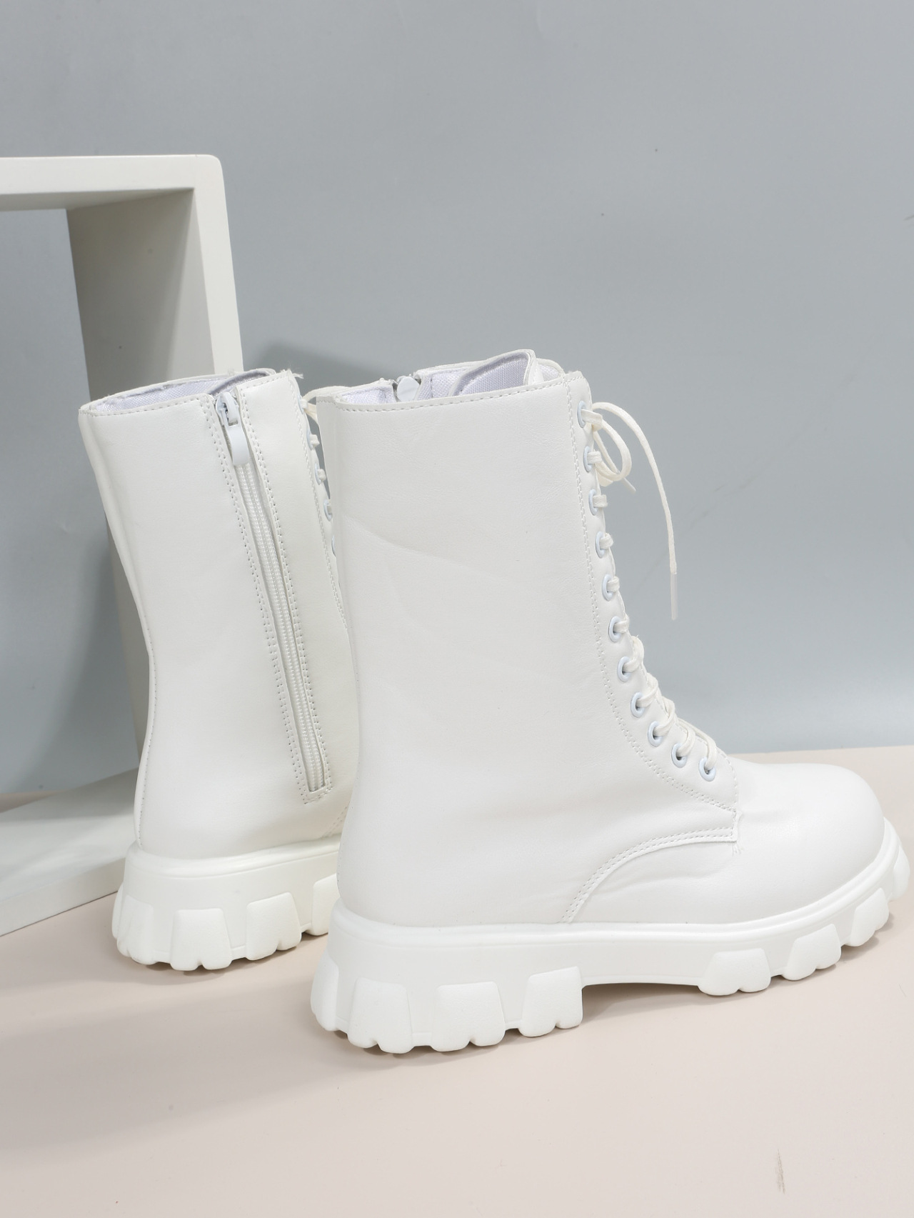 Large size spring and autumn new boots women round thick sole fashion boots British wind motorcycle boots women_voghion.com