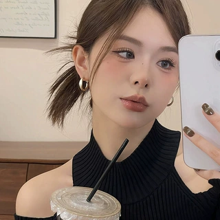 小众设计感磨砂咖金色耳环耳圈女简约通勤耳钉韩版高级感耳扣耳饰