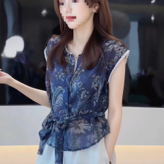 复古印花衬衫女2025年夏季新款减龄系带收腰蕾丝花边圆领碎花上衣