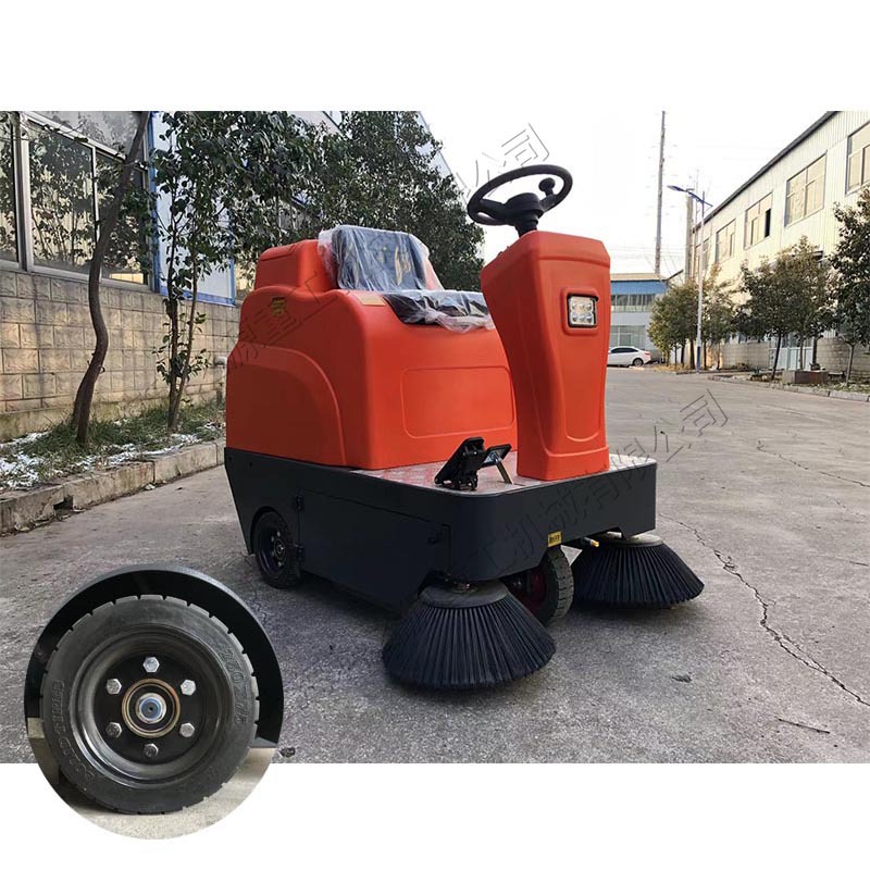 座驾式电动扫地机商场超市垃圾清扫回收运输车物业街道落叶清扫车