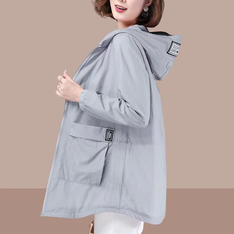 大きいサイズの中長のゆったりした日焼け止め服の女性の新型の中長タイプの紫外線防止日焼け止め服のコートのファッションのお母さんの服|undefined