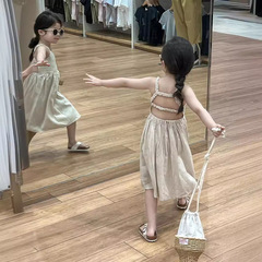 韓國童裝2024女童夏季夏款清涼露背連衣裙小心機棉麻露背吊帶裙潮