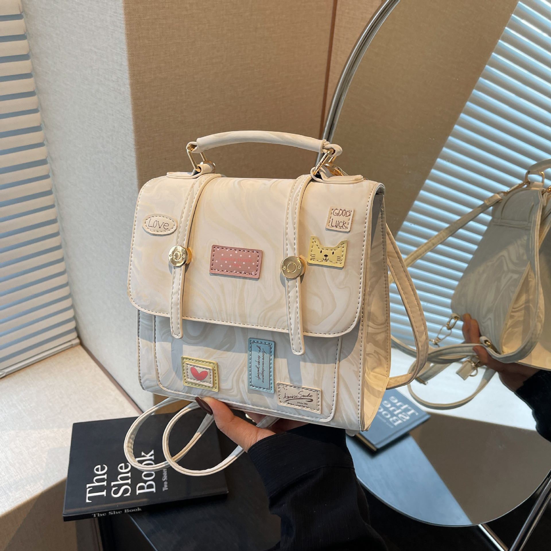 Túi xách nữ Amy Rabbit good luckkhông kèm móc 154,4k/c (lố 3)